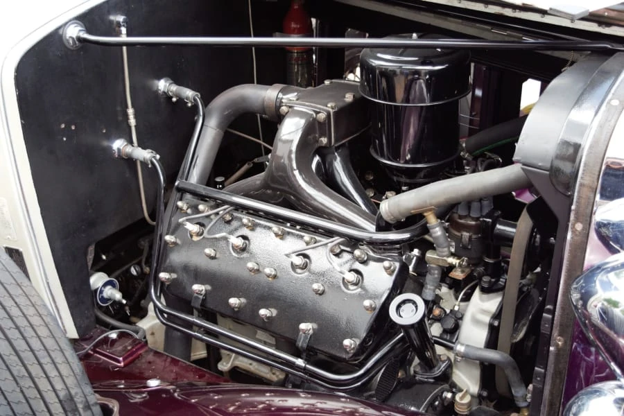 1932 Cadillac V-12 - Image 9 of 12