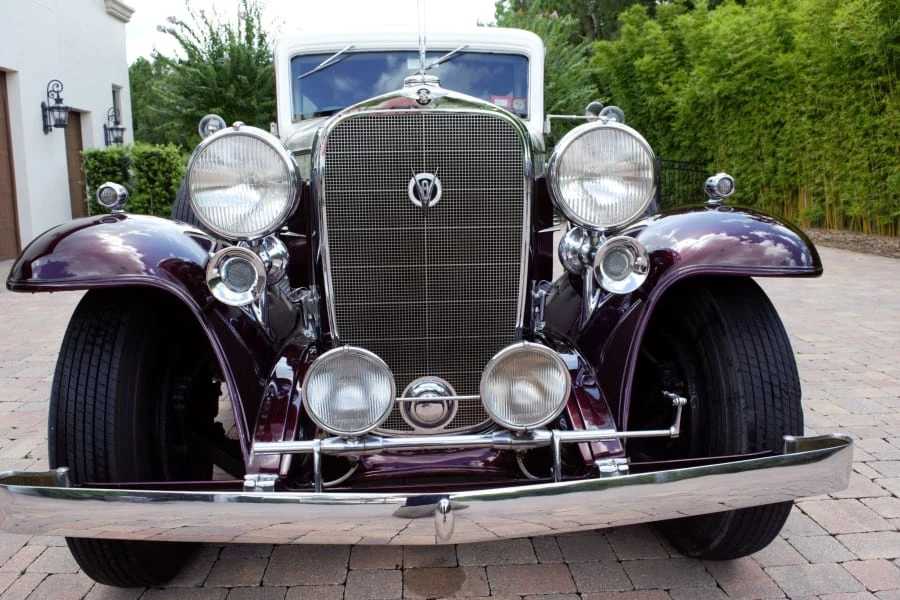 1932 Cadillac V-12 - Image 10 of 12
