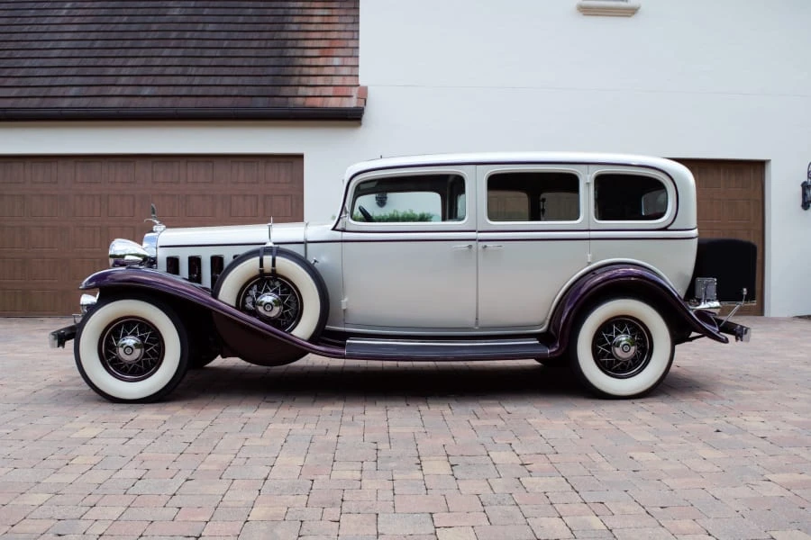 1932 Cadillac V-12 - Image 2 of 12