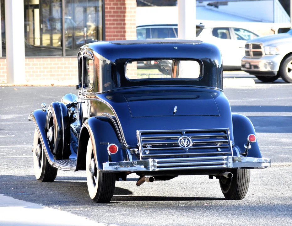 1932 Cadillac V-12 - Image 12 of 31
