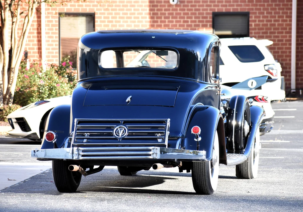 1932 Cadillac V-12 - Image 15 of 31