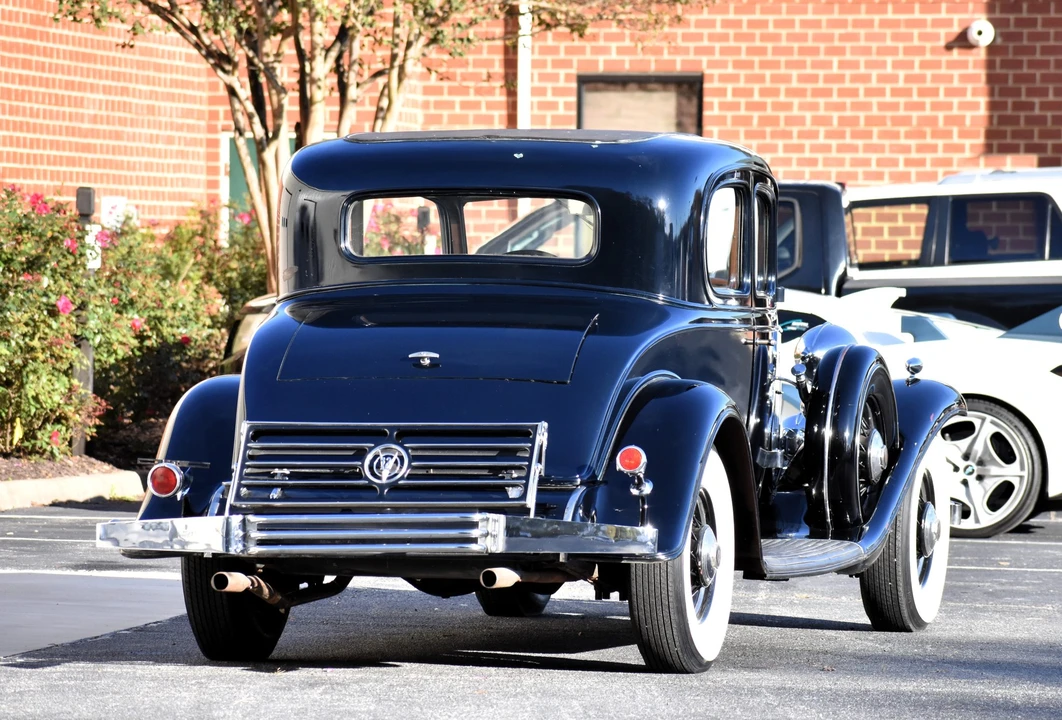 1932 Cadillac V-12 - Image 16 of 31