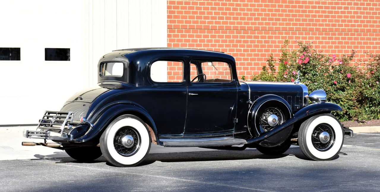 1932 Cadillac V-12 - Image 21 of 31
