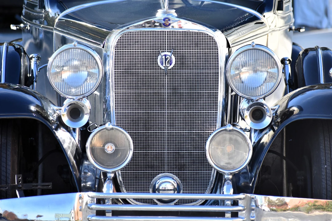 1932 Cadillac V-12 - Image 31 of 31