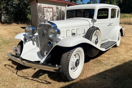 1932 Cadillac 370-B V-12 Standard Sedan