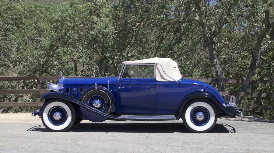 1932 Cadillac V-12 - Image 2 of 12