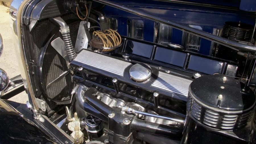 1932 Cadillac V-12 - Image 6 of 12