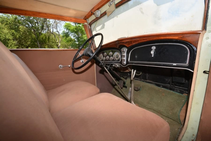 1932 Cadillac V-12 - Image 4 of 12