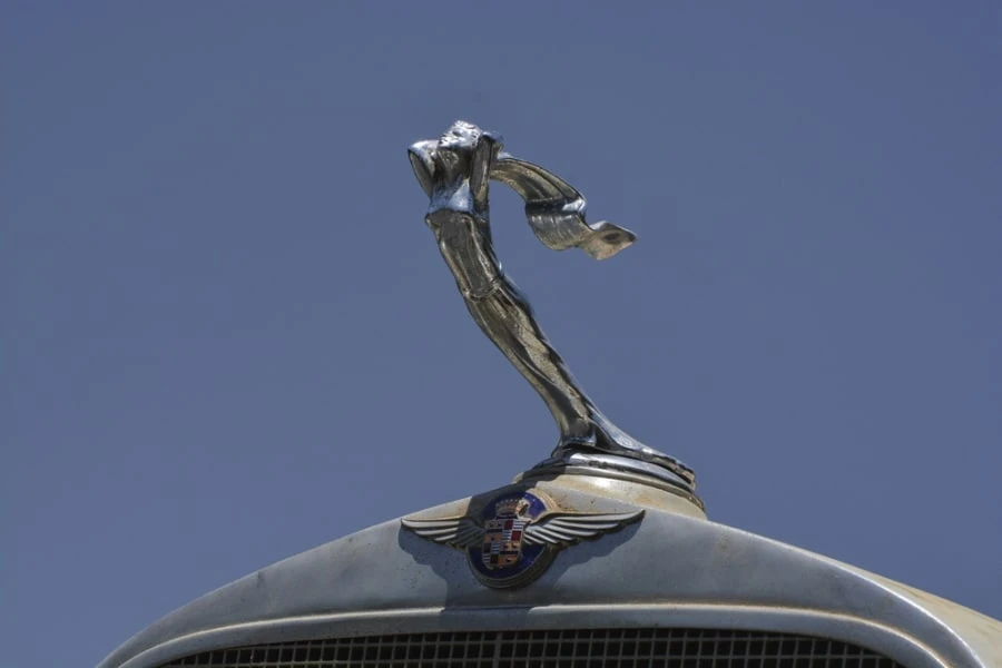 1932 Cadillac V-12 - Image 9 of 12