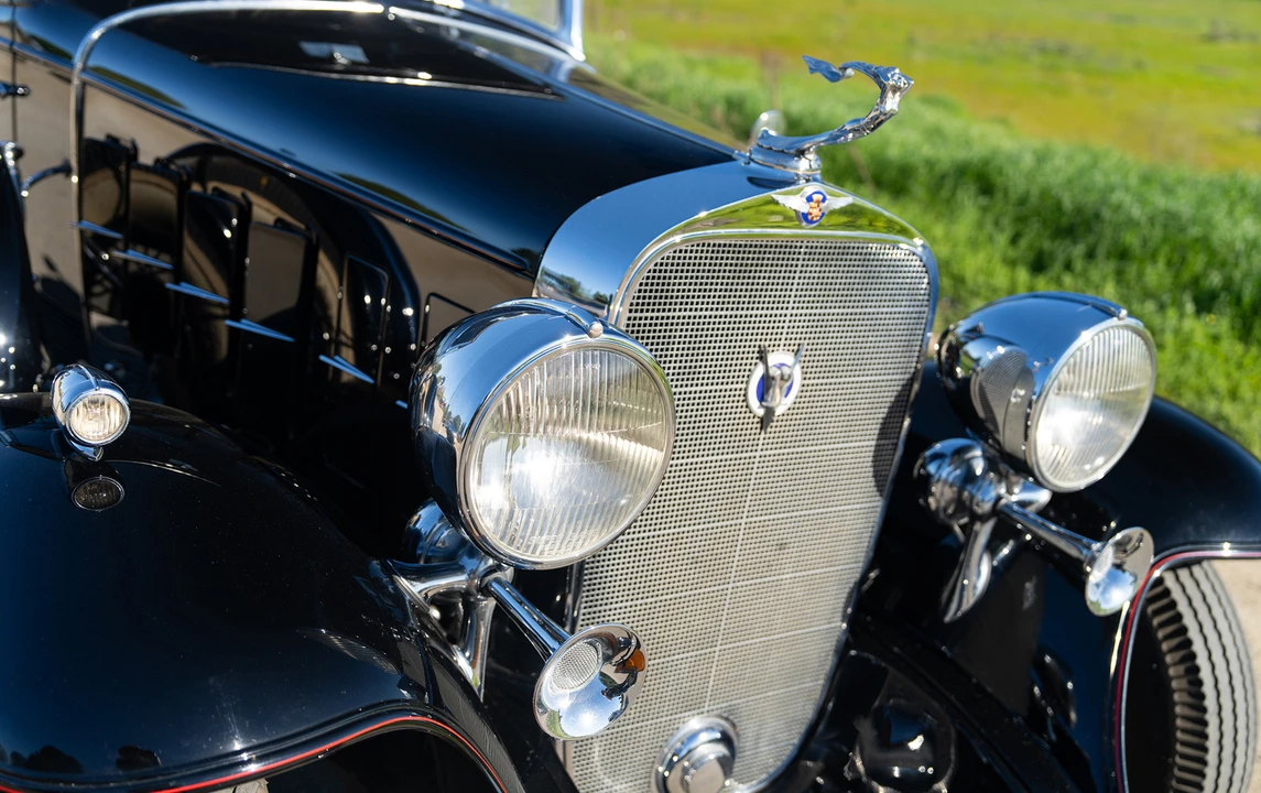 1932 Cadillac V-12 - Image 7 of 14