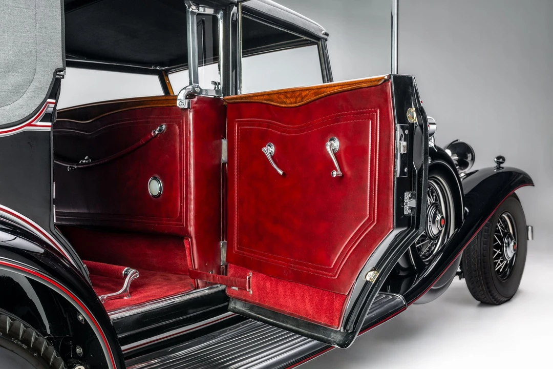 1932 Cadillac - Image 24 of 31