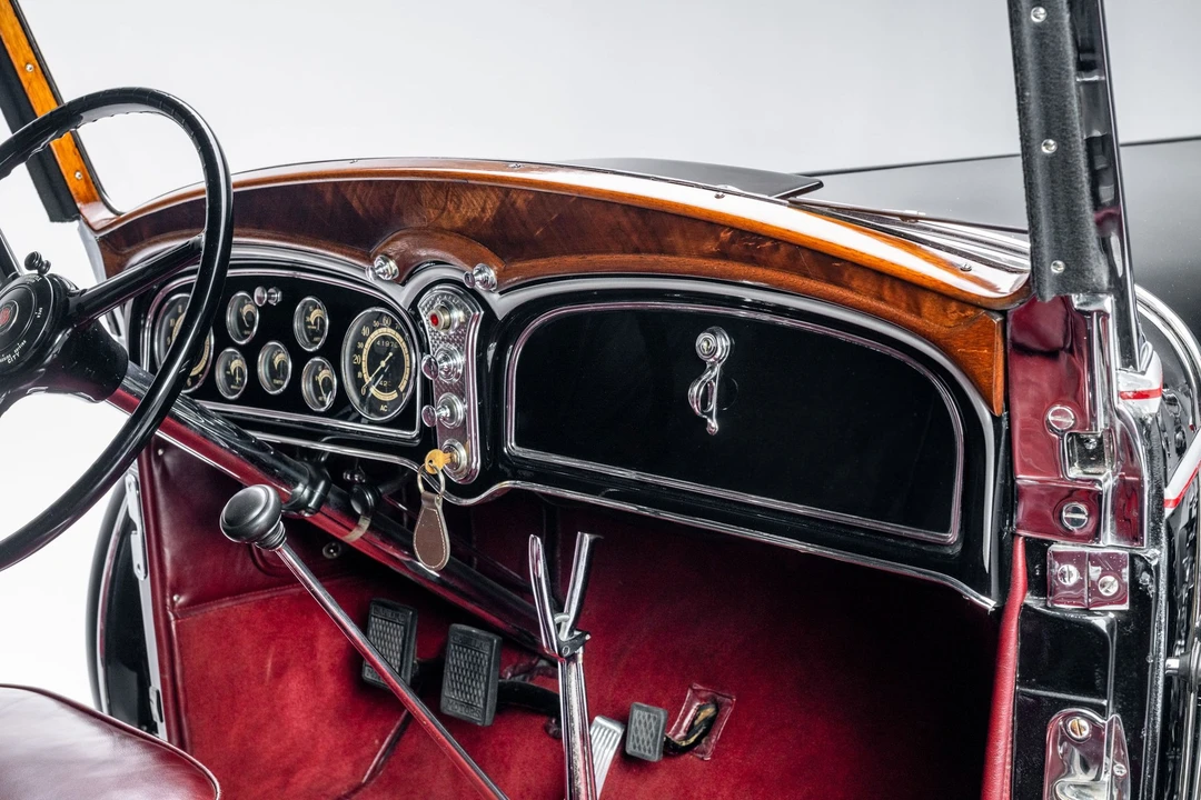 1932 Cadillac - Image 18 of 31