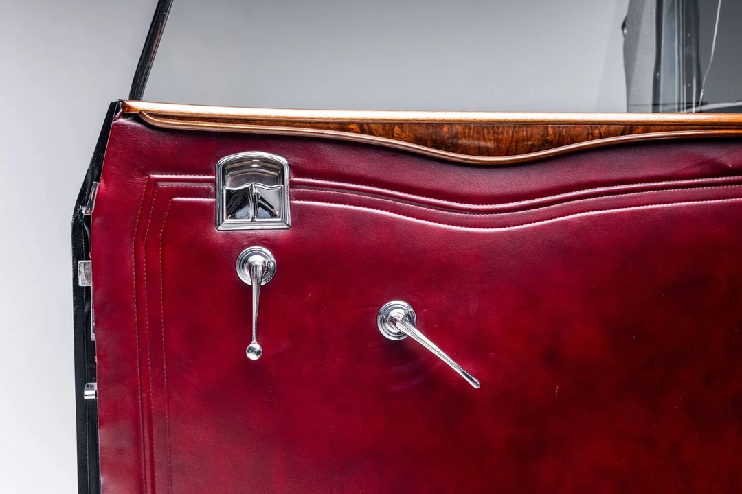 1932 Cadillac - Image 26 of 31