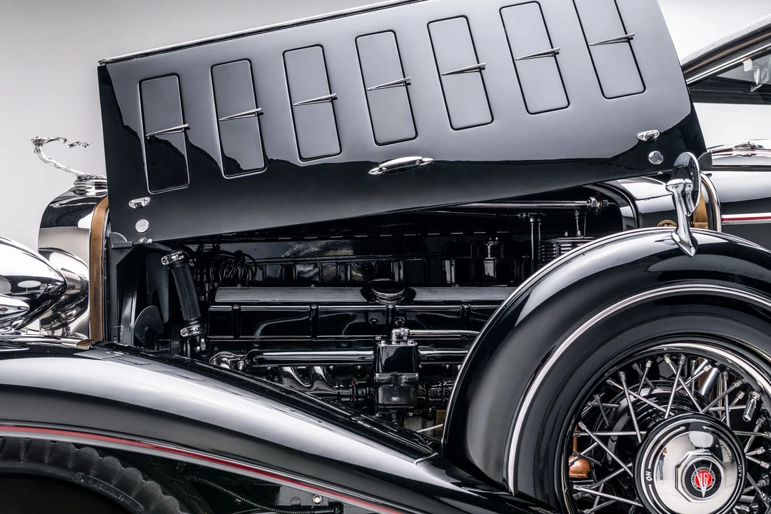 1932 Cadillac - Image 10 of 31
