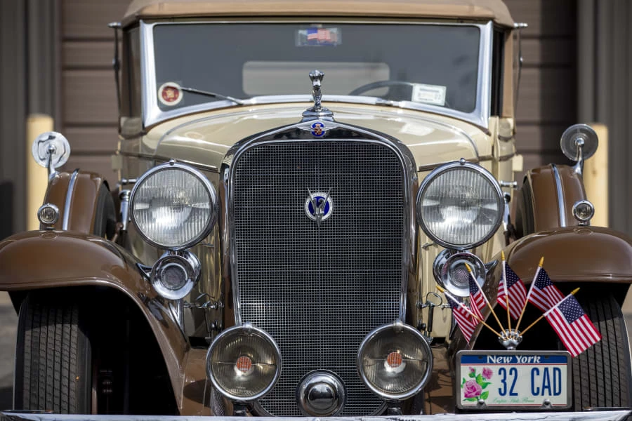 1932 Cadillac V-12 - Image 30 of 31