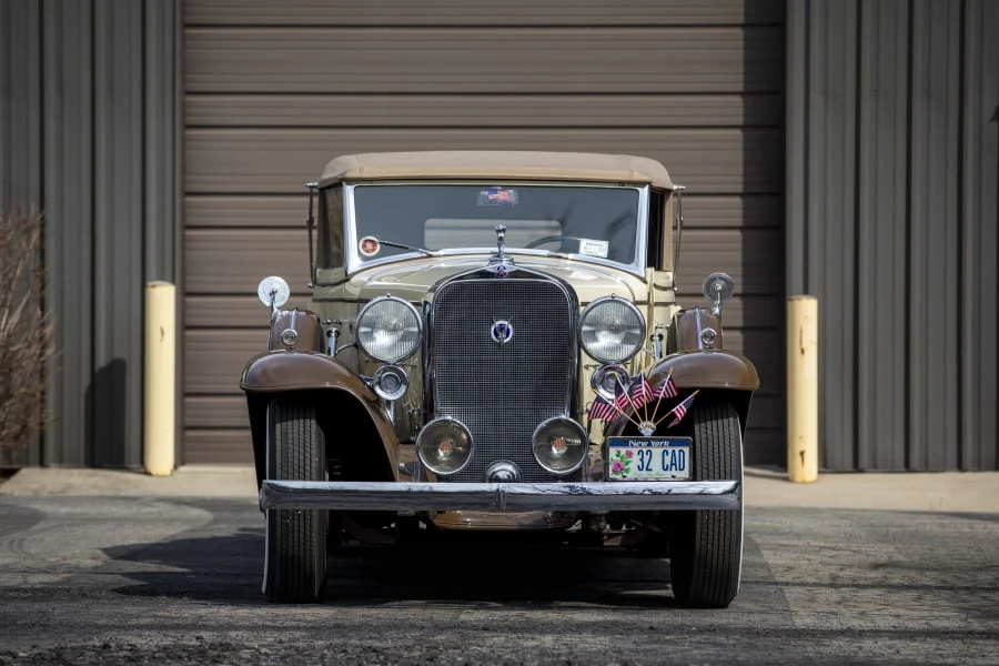 1932 Cadillac V-12 - Image 4 of 31