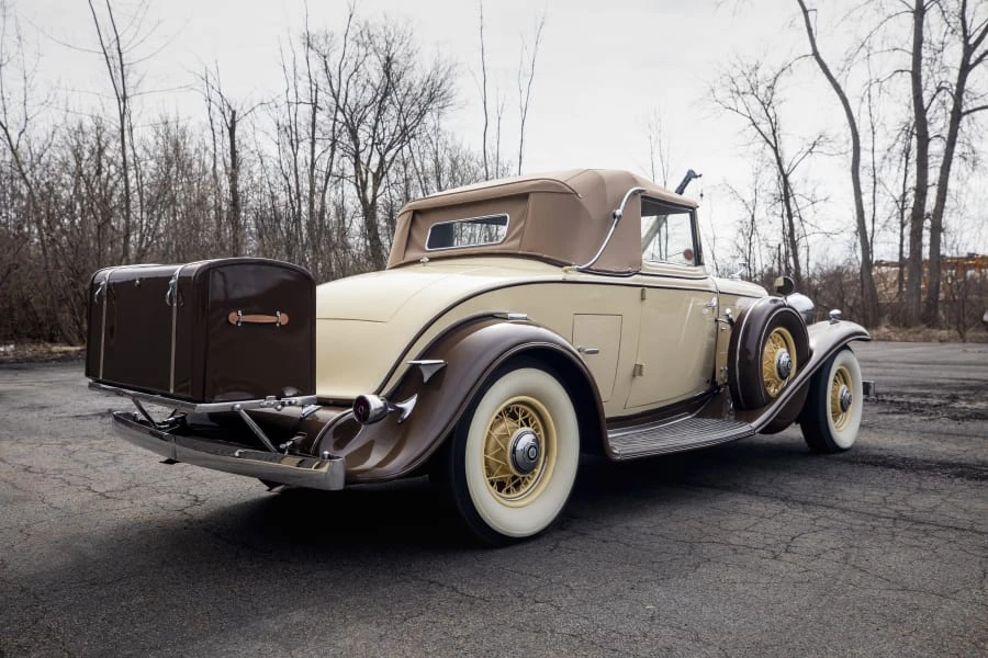 1932 Cadillac V-12 - Image 3 of 31