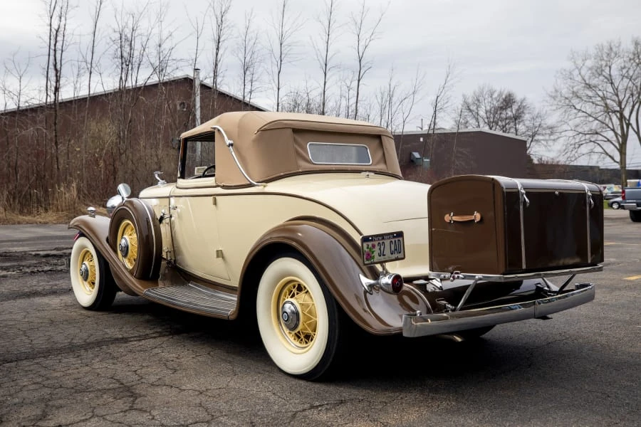 1932 Cadillac V-12 - Image 28 of 31