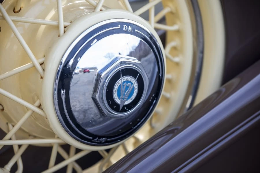 1932 Cadillac V-12 - Image 19 of 31