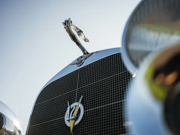 1932 Cadillac V-12 - Image 28 of 31