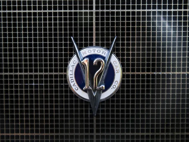 1932 Cadillac V-12 - Image 29 of 31