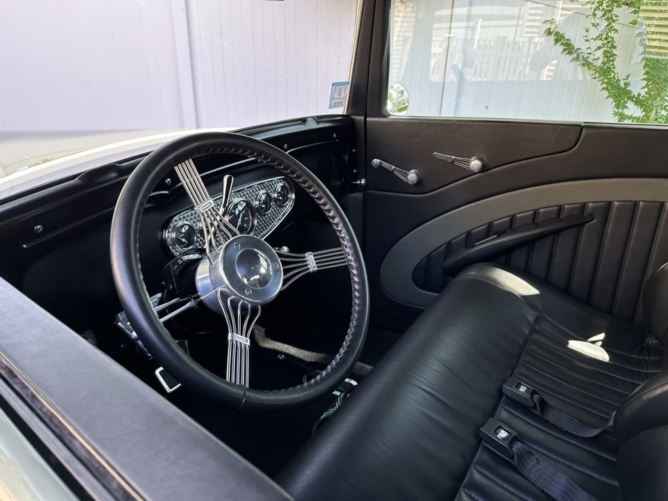 1932 Chevrolet Independence & Confederate - Image 29 of 31