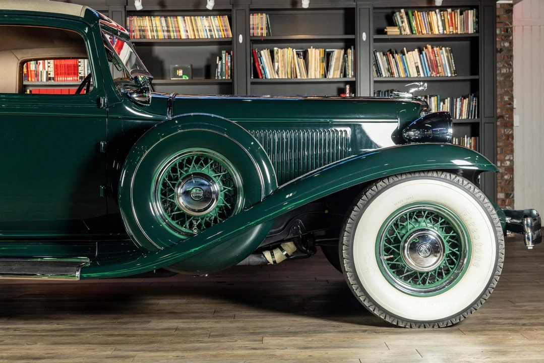 1932 Chrysler Imperial Pre-War - Image 13 of 31