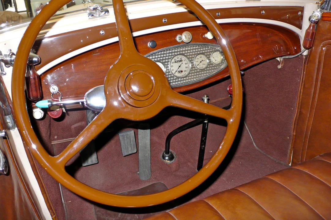 1932 Chrysler Imperial Pre-War - Image 6 of 6