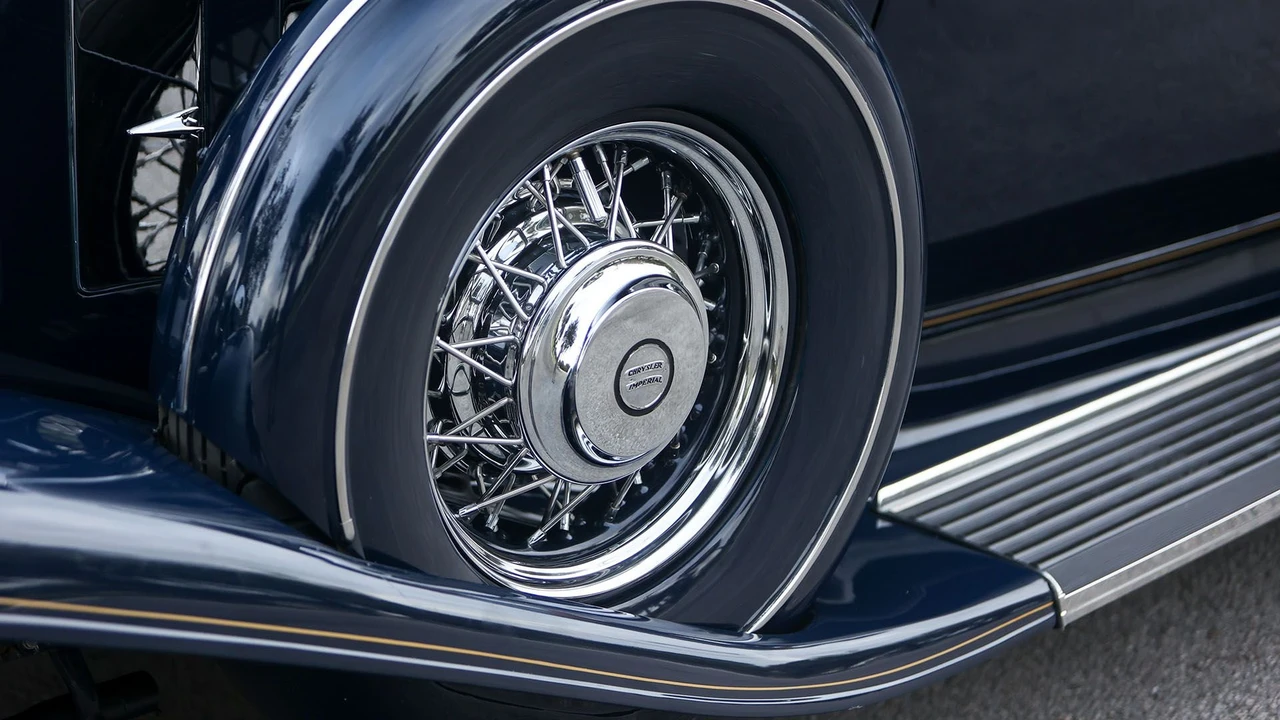 1932 Chrysler Imperial Pre-War - Image 28 of 31