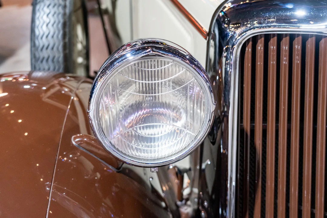 1932 Chrysler - Image 9 of 31