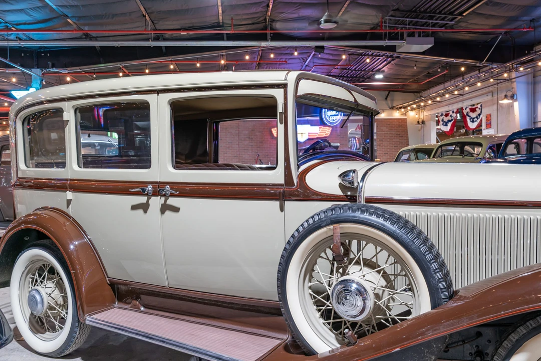 1932 Chrysler - Image 26 of 31