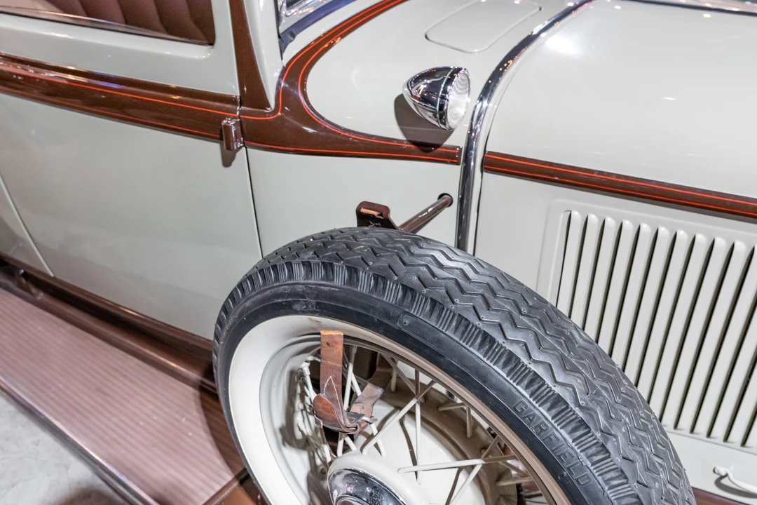 1932 Chrysler - Image 24 of 31