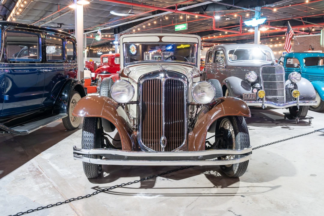 1932 Chrysler - Image 2 of 31