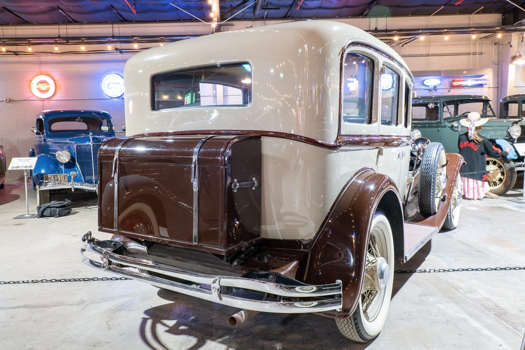 1932 Chrysler - Image 3 of 31