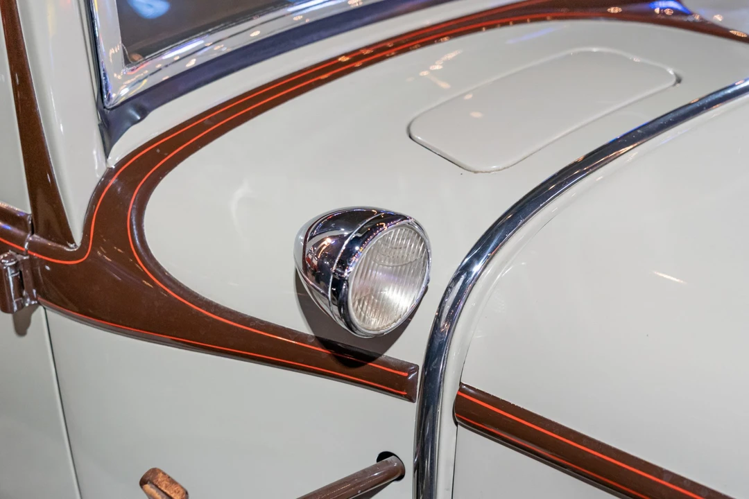 1932 Chrysler - Image 19 of 31