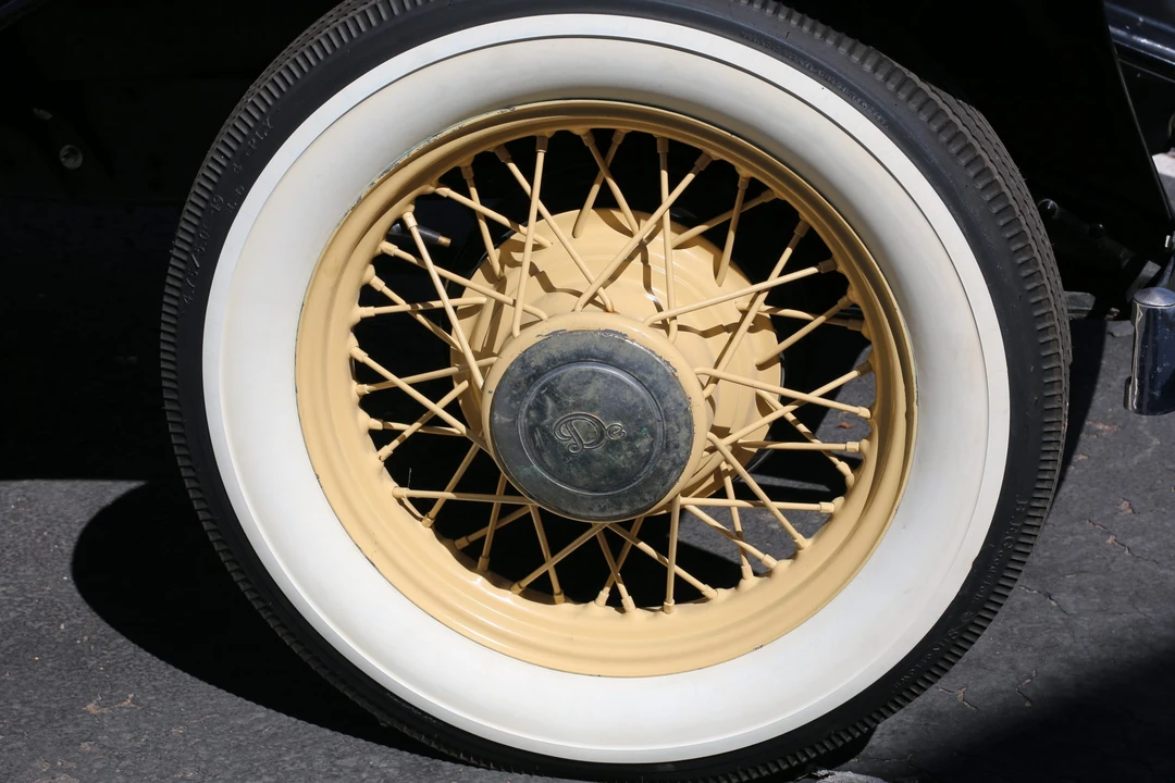 1932 DeSoto - Image 28 of 31