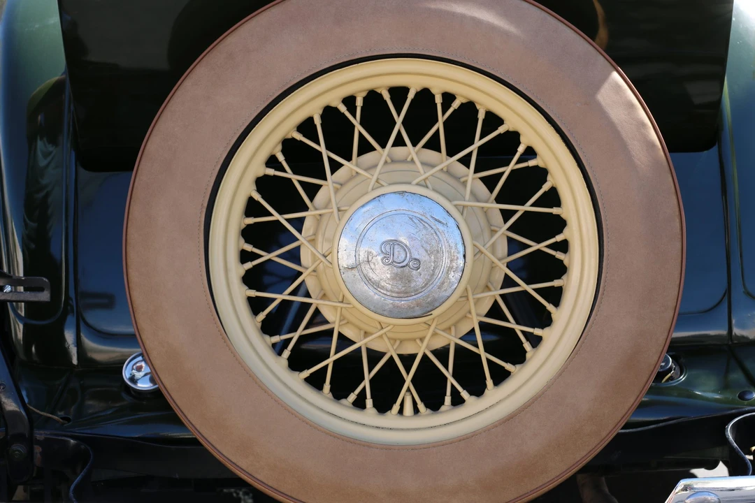 1932 DeSoto - Image 27 of 31
