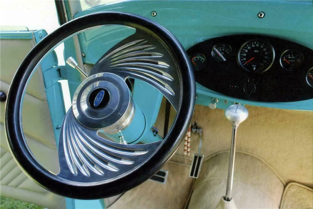 1932 Ford Model 18 & 40 - Image 3 of 4