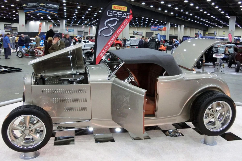 1932 Ford Model 18 & 40 - Image 6 of 6