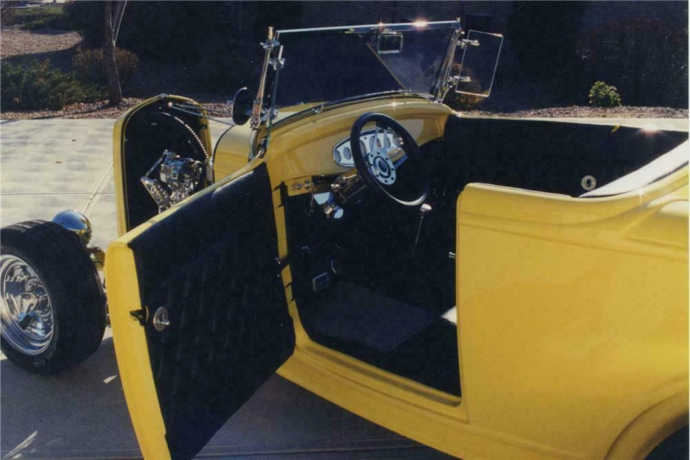 1932 Ford Model 18 & 40 - Image 4 of 5