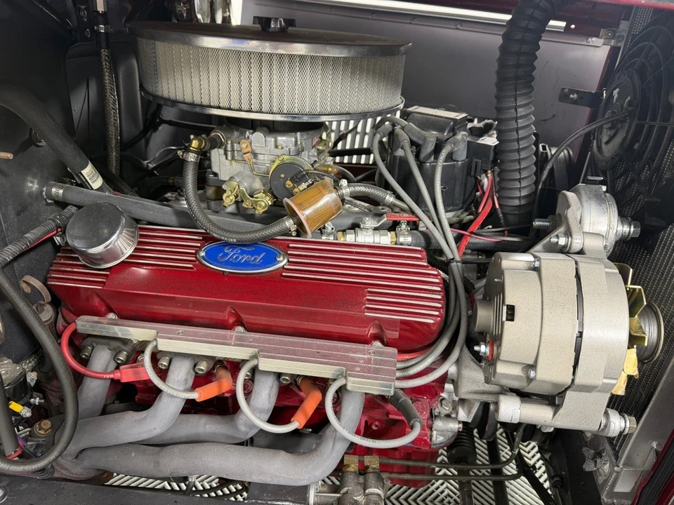 1932 Ford Model 18 & 40 - Image 26 of 30