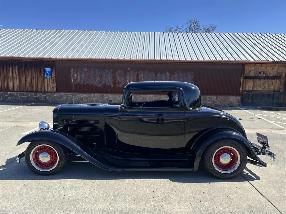 1932 Ford Model 18 & 40 - Image 2 of 24