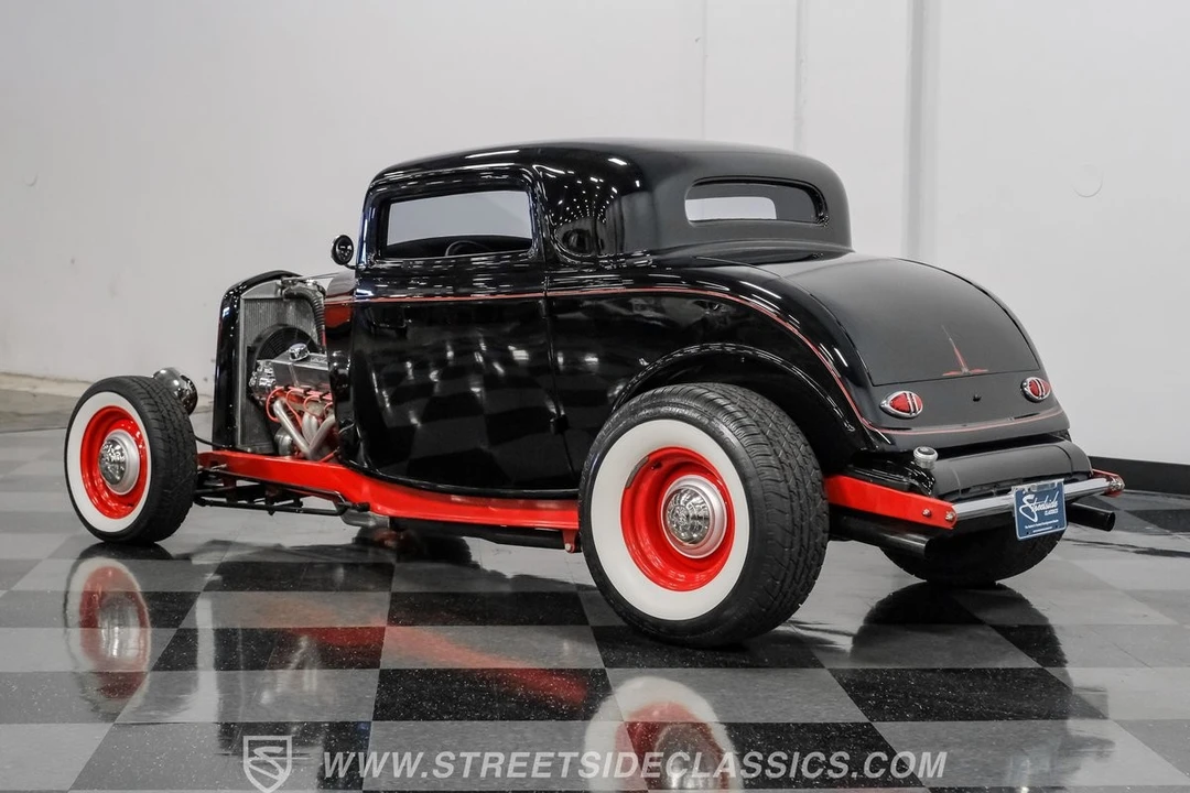 1932 Ford Model 18 & 40 - Image 8 of 12