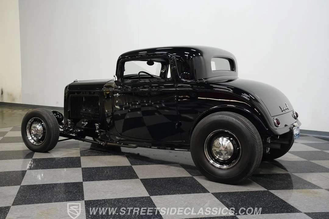 1932 Ford Model 18 & 40 - Image 8 of 21