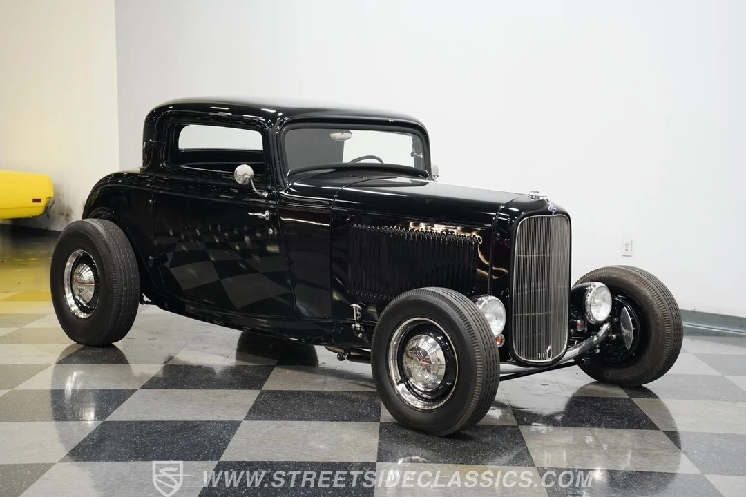 1932 Ford Model 18 & 40 - Image 16 of 21