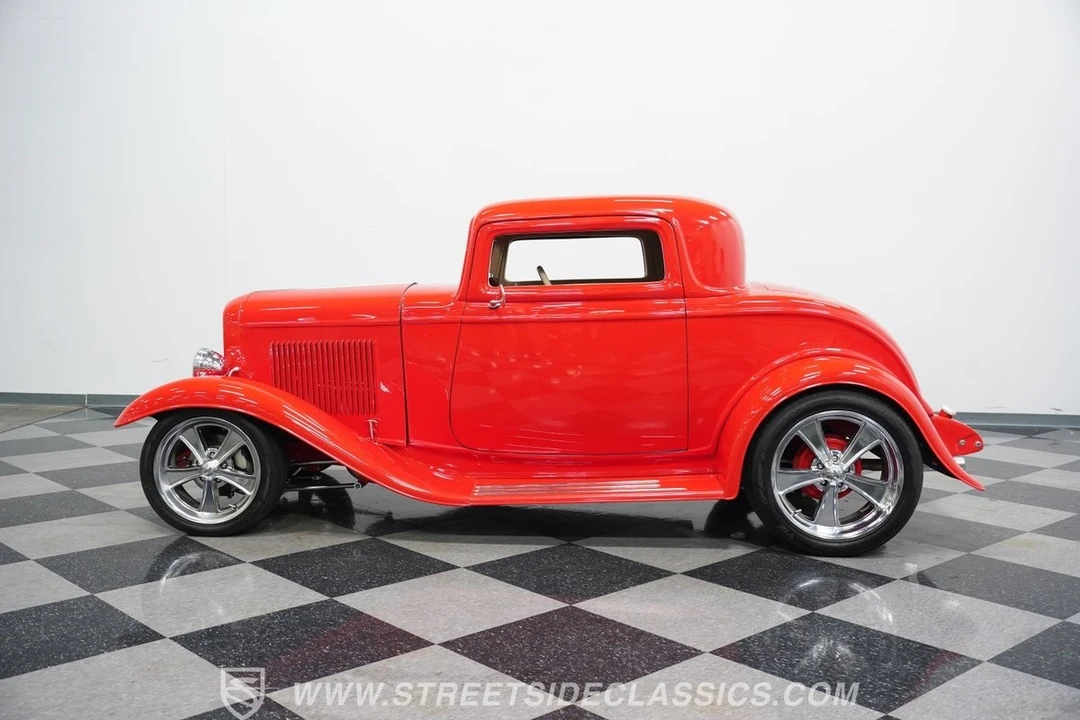1932 Ford Model 18 & 40 - Image 8 of 12