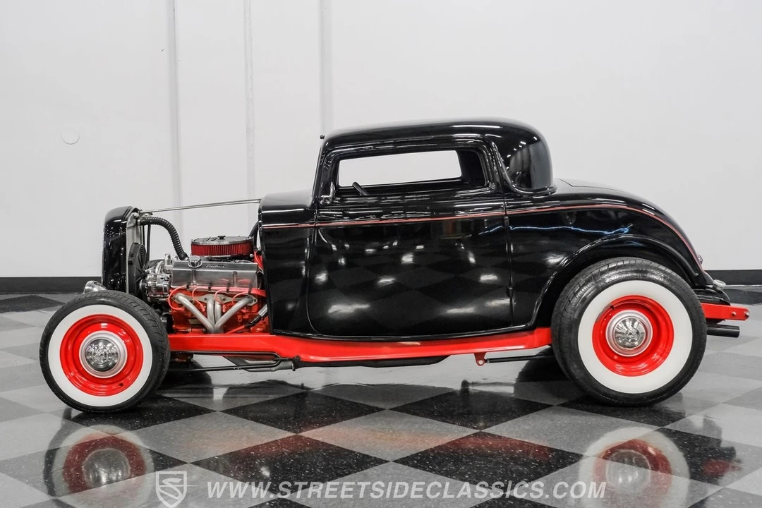 1932 Ford Model 18 & 40 - Image 3 of 12