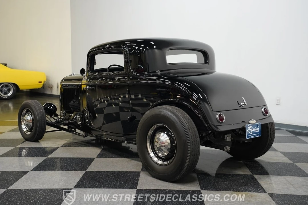 1932 Ford Model 18 & 40 - Image 9 of 21