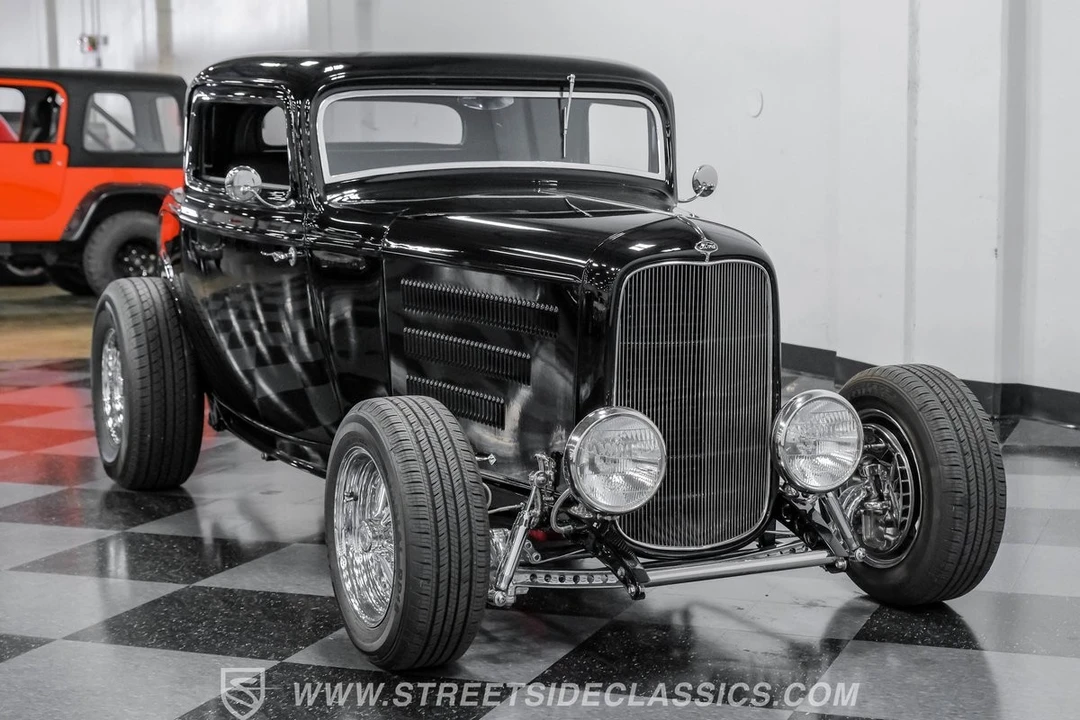 1932 Ford Model 18 & 40 - Image 16 of 21