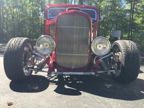 1932 Ford 3-Window Coupe